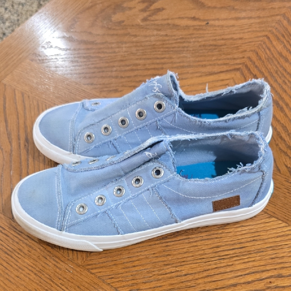 Casual Light Blue Women's Slip-On Sneakers